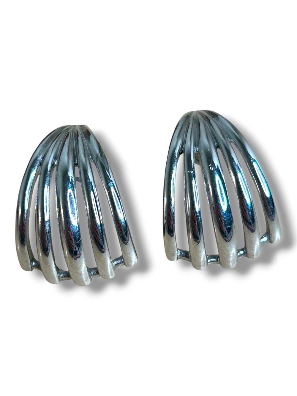 Vintage Crown Trifari Silver Tone Ribbed Shell Earrings Pierced Post